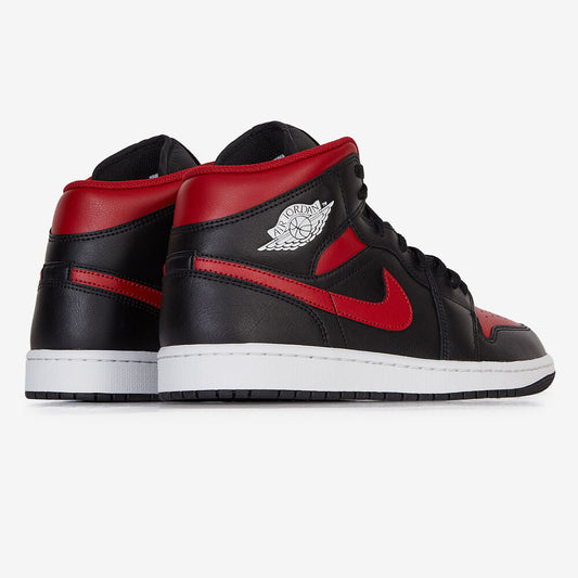 Chaussure Air Jordan 1 Mid pour ado. Nike CA