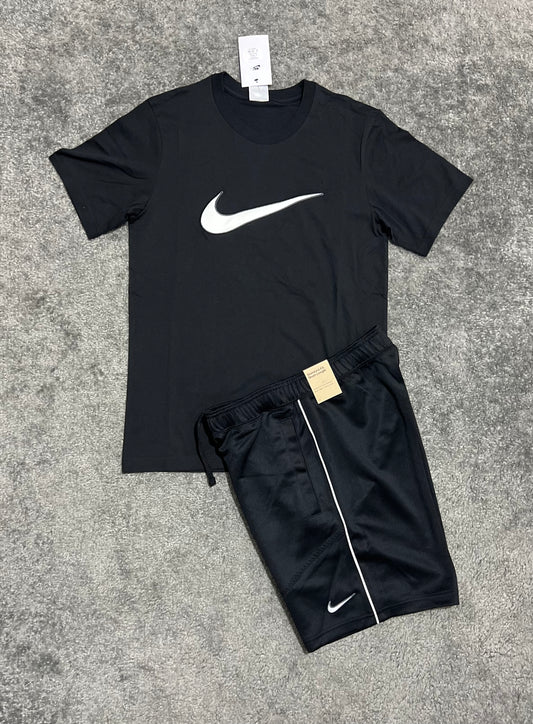 Ensemble Nike